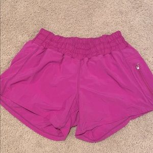 Lululemon tracker shorts